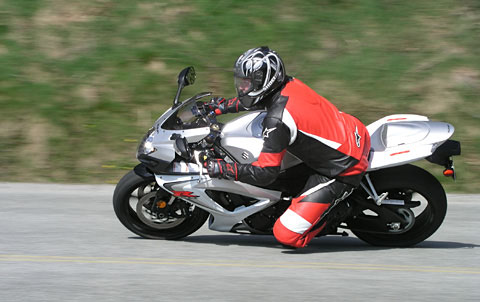 Спортбайк Suzuki GSX-R600. Продажа спортбайков.